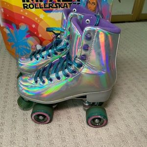 Size 8 holographic Impala roller skates